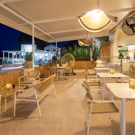 Aeloria Boutique Corfu מלון